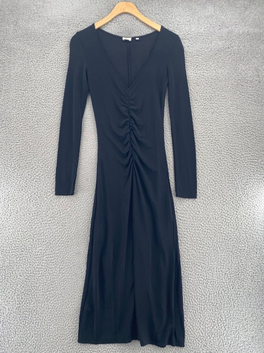 Aritzia Wilfred Dress Womens Extra Small Aveyron Black Bodycon Knit Plunging V